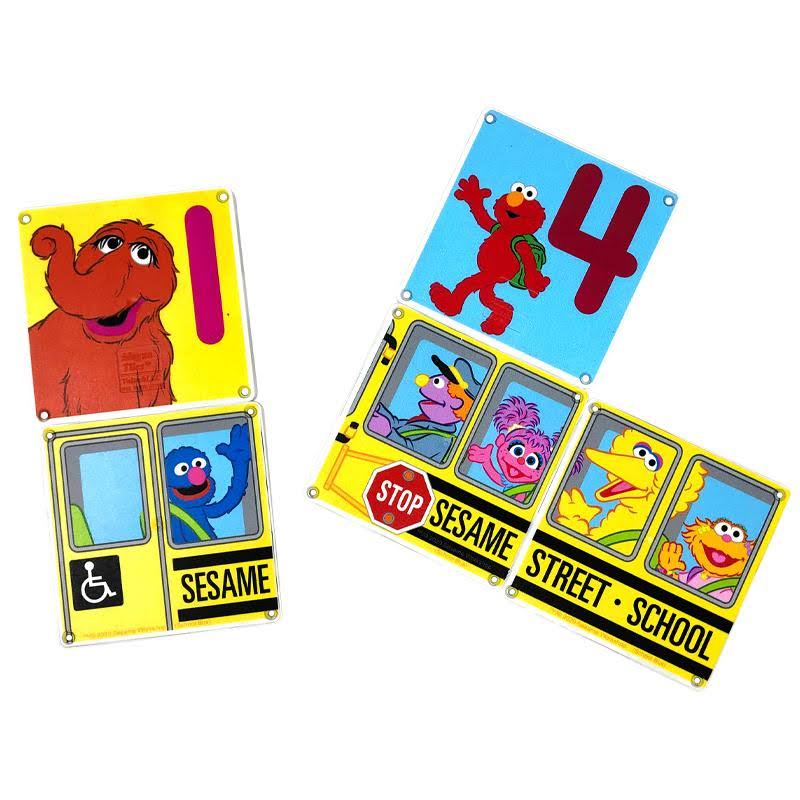 Sesame Street School Bus Magna-Tiles Structures X2899