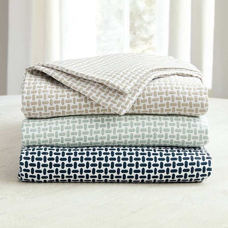 Matelasse Coverlet Queen K1693