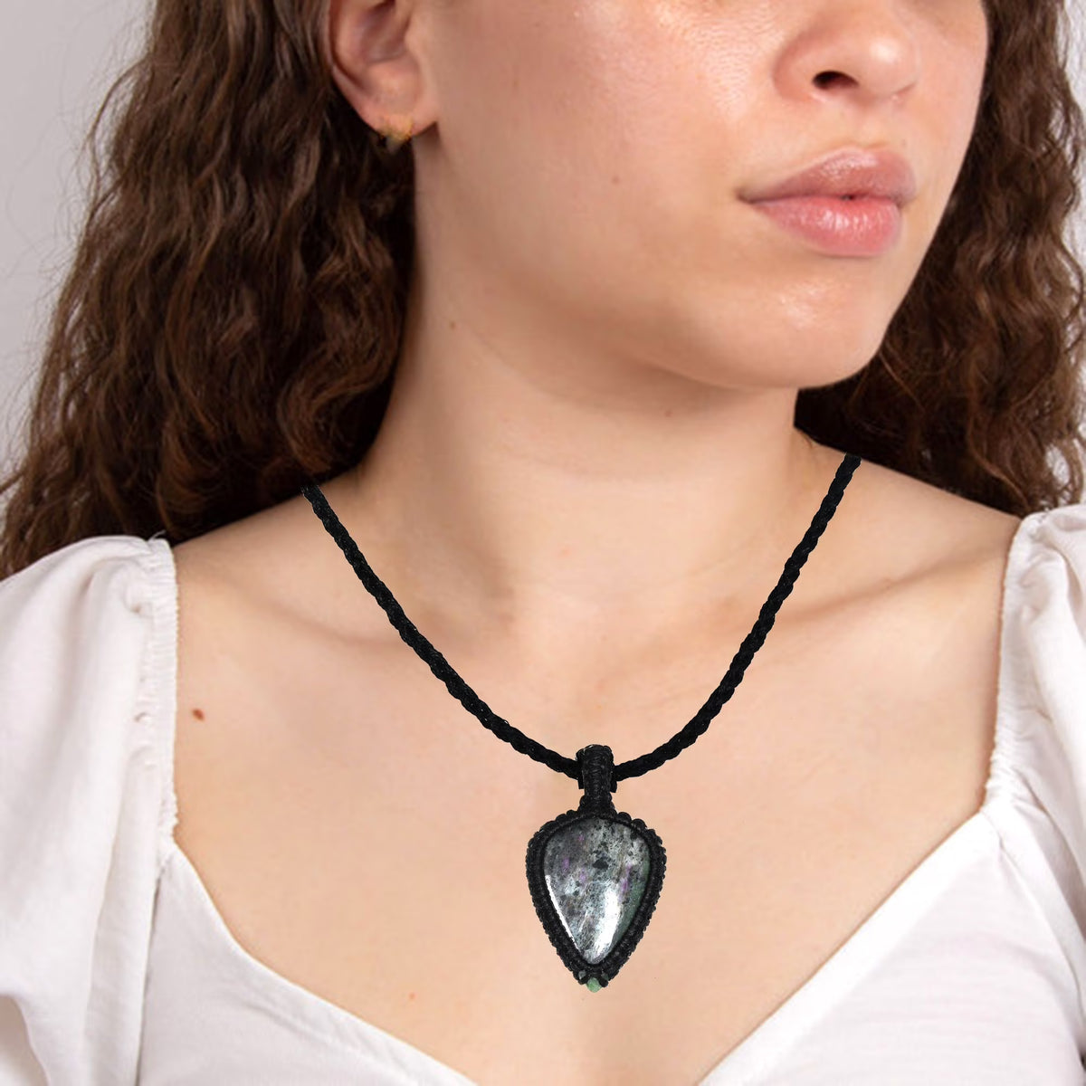 Ruby Zoisite Macrame Gemstone Necklace Q317
