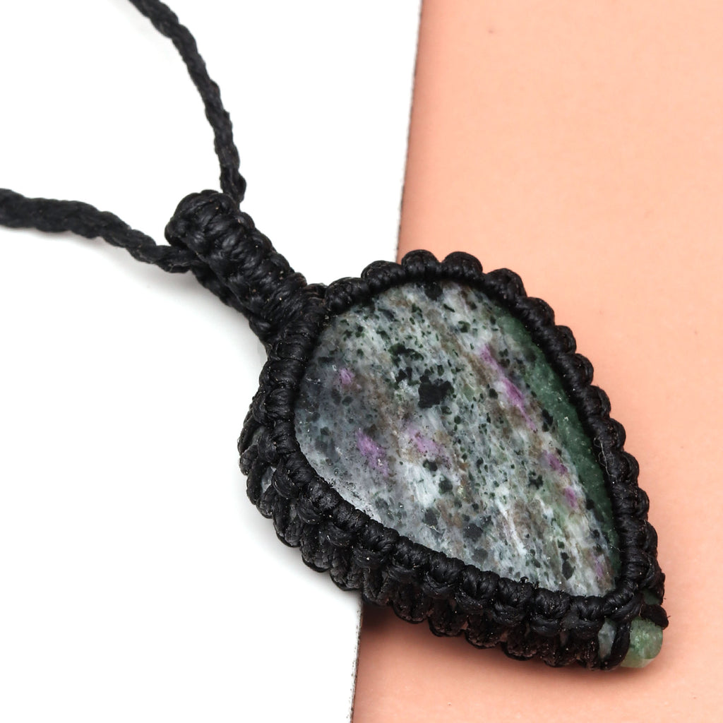 Ruby Zoisite Macrame Gemstone Necklace Q317