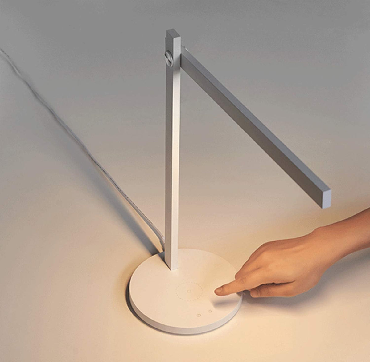 Black Touch Control Desk Lamp with Wireless Charger Z9989