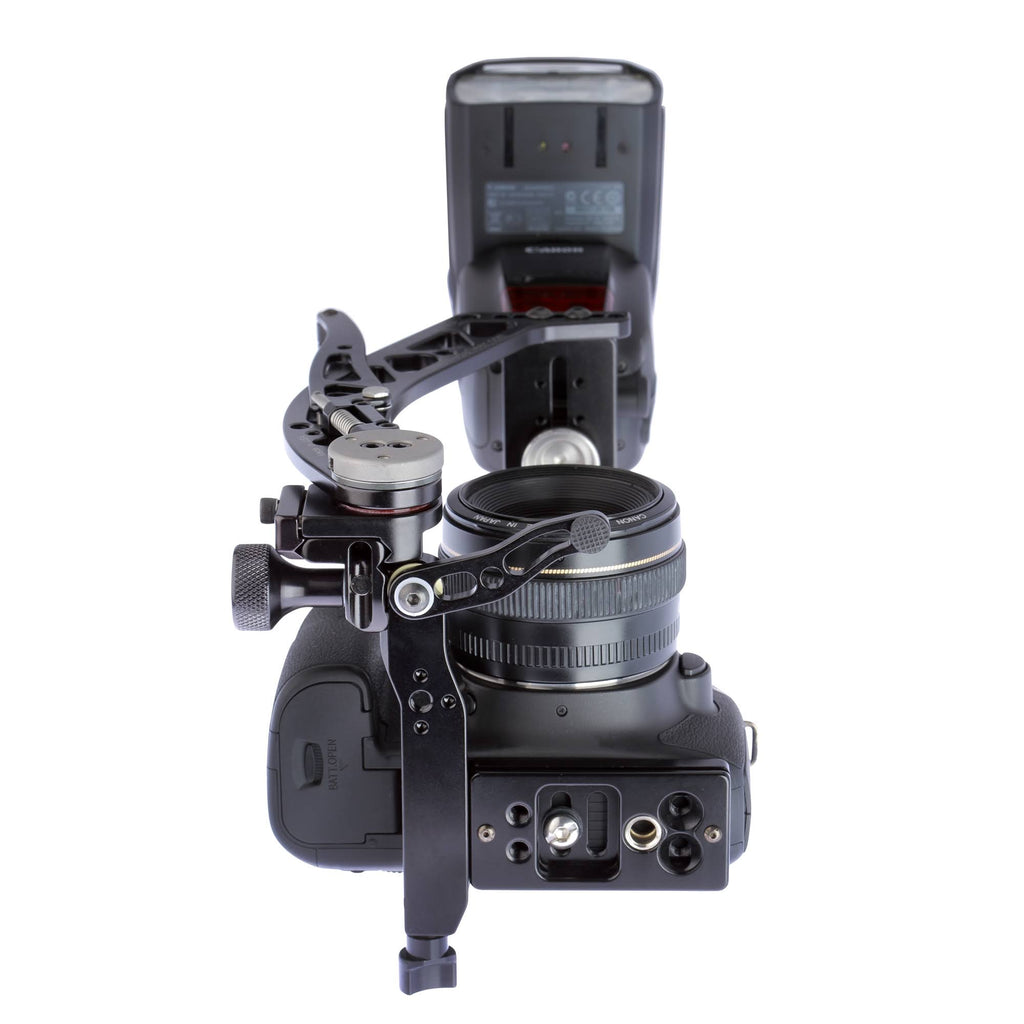 Boomerang Flash Bracket with Universal QR Plate A578189