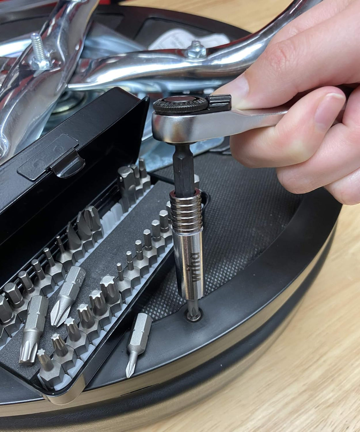 35 Piece Bit Ratchet Compact Storage Box Set B9461