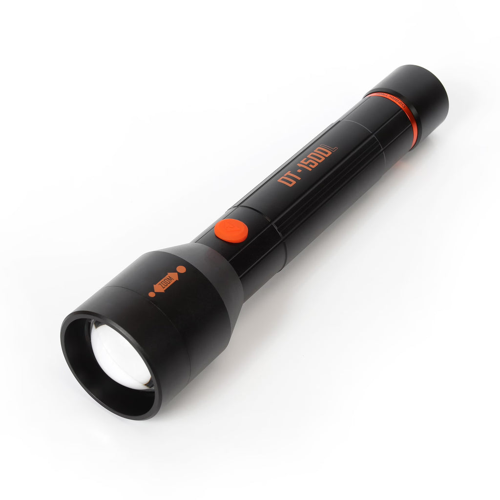 LED 1500 Lumens Flashlight L348958