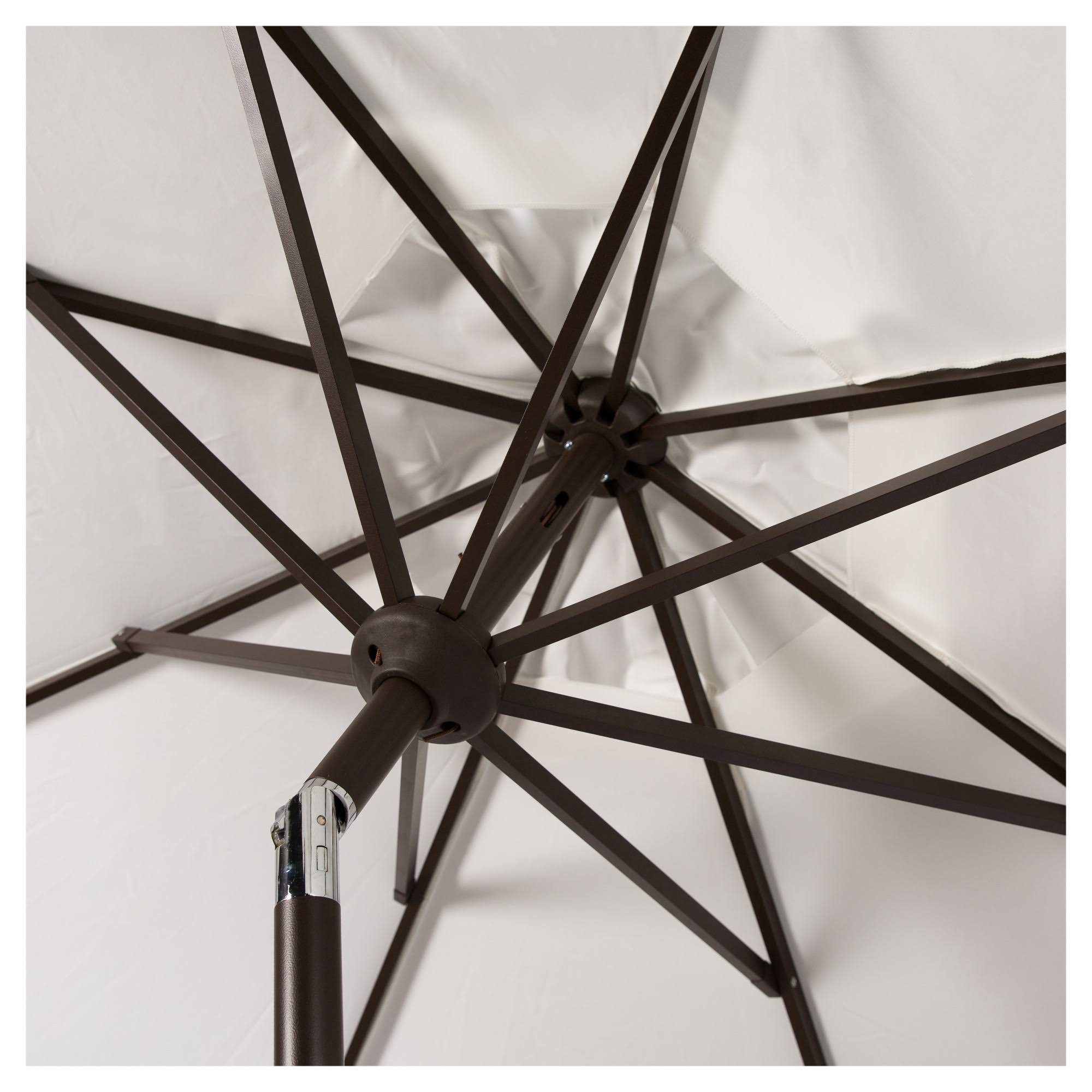 White/Black Outdoor Umbrella F138