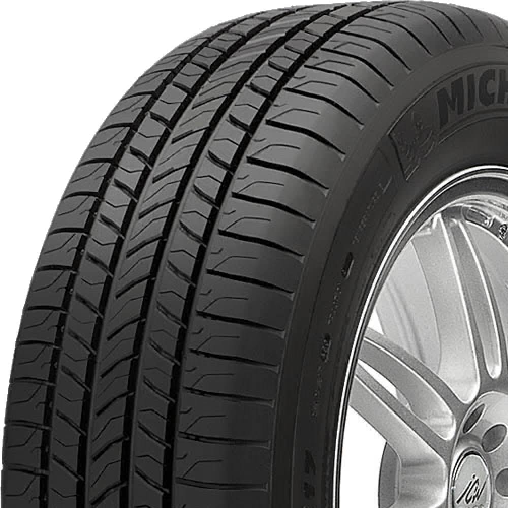 215/55R17 Tire D780