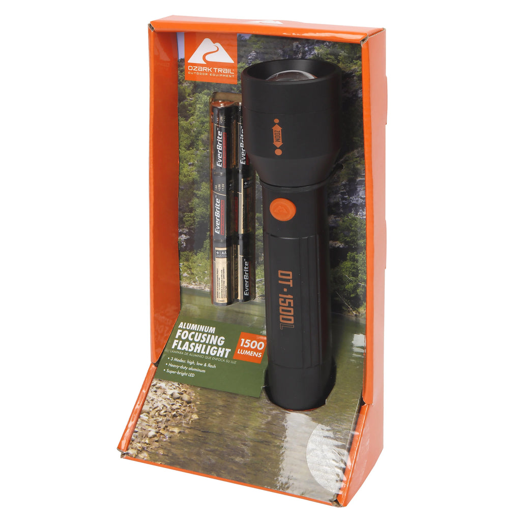 LED 1500 Lumens Flashlight L348958